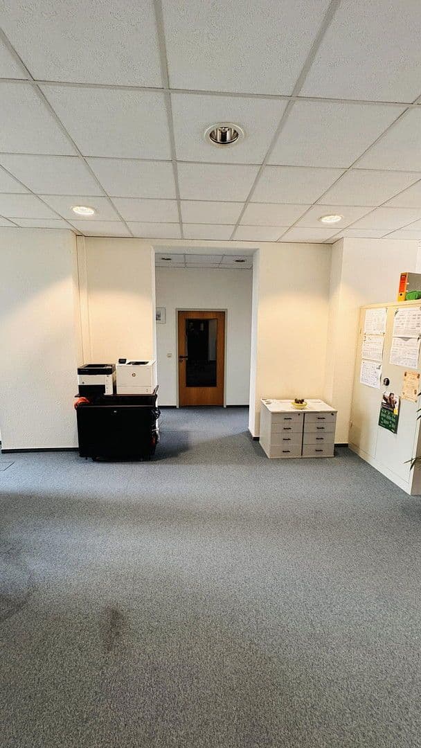 Pronájem kanceláře 80 m², Marienstr. 4, Nové Střelice, Mecklenburg-Vorpommern Pronájem kanceláře 80 m², Marienstr. 4, Nové Střelice, Mecklenburg-Vorpommern