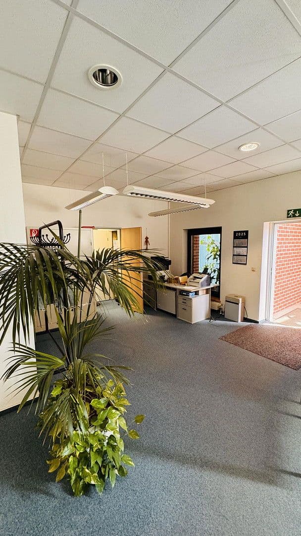 Pronájem kanceláře 80 m², Marienstr. 4, Nové Střelice, Mecklenburg-Vorpommern Pronájem kanceláře 80 m², Marienstr. 4, Nové Střelice, Mecklenburg-Vorpommern