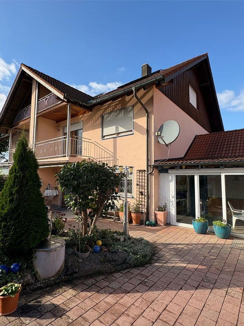 Prodej domu 150 m², pozemek 290 m², Töging am Inn, Bavorsko Prodej domu 150 m², pozemek 290 m², Töging am Inn, Bavorsko