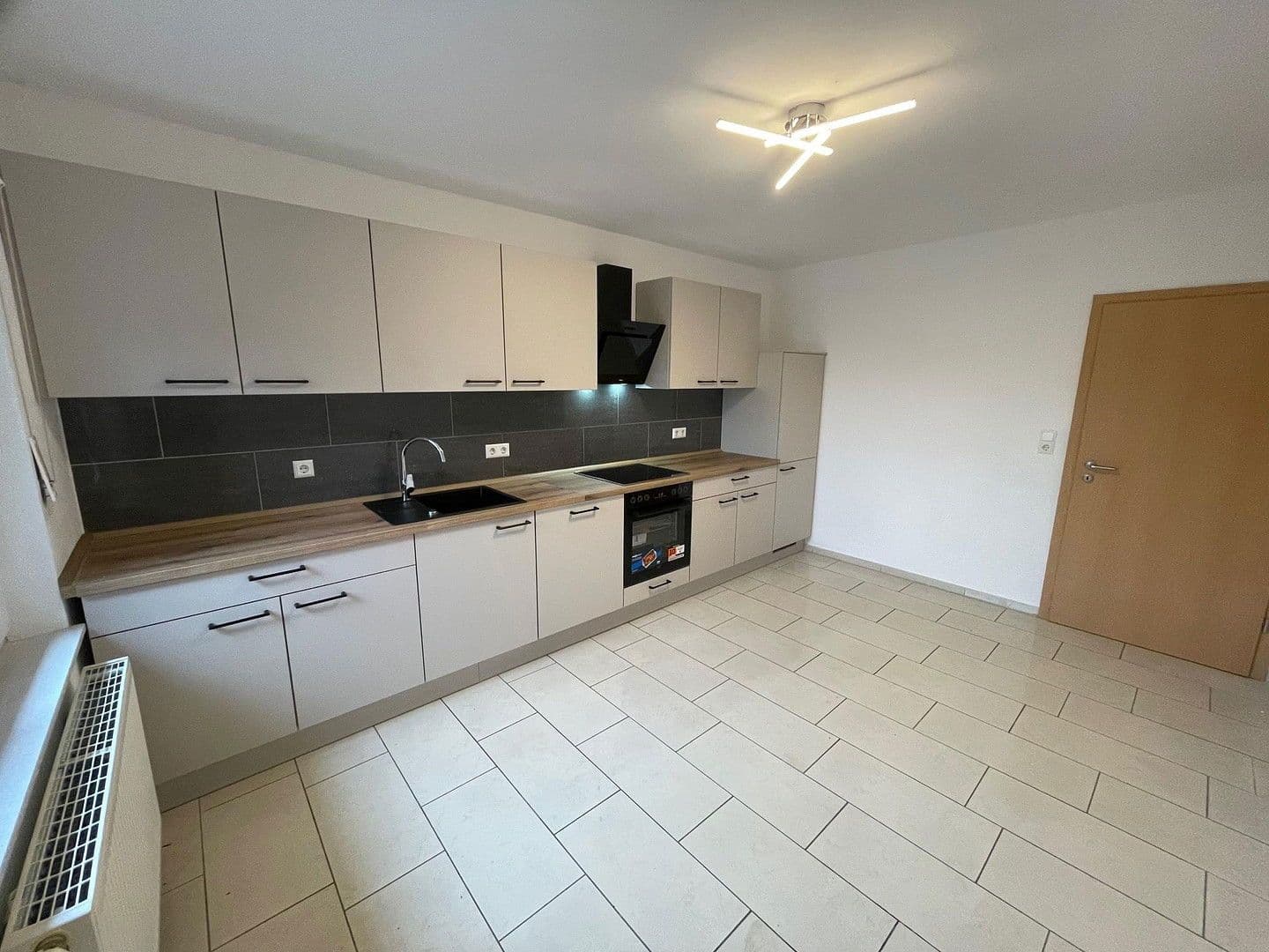 Pronájem bytu 3+1 98 m², Bremer Straße 2, Löningen, Dolní Sasko Pronájem bytu 3+1 98 m², Bremer Straße 2, Löningen, Dolní Sasko