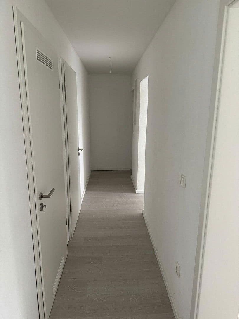 Prodej domu 180 m², pozemek 730 m², Nibelungenstraße 2, Obernburg am Main, Bavorsko Prodej domu 180 m², pozemek 730 m², Nibelungenstraße 2, Obernburg am Main, Bavorsko
