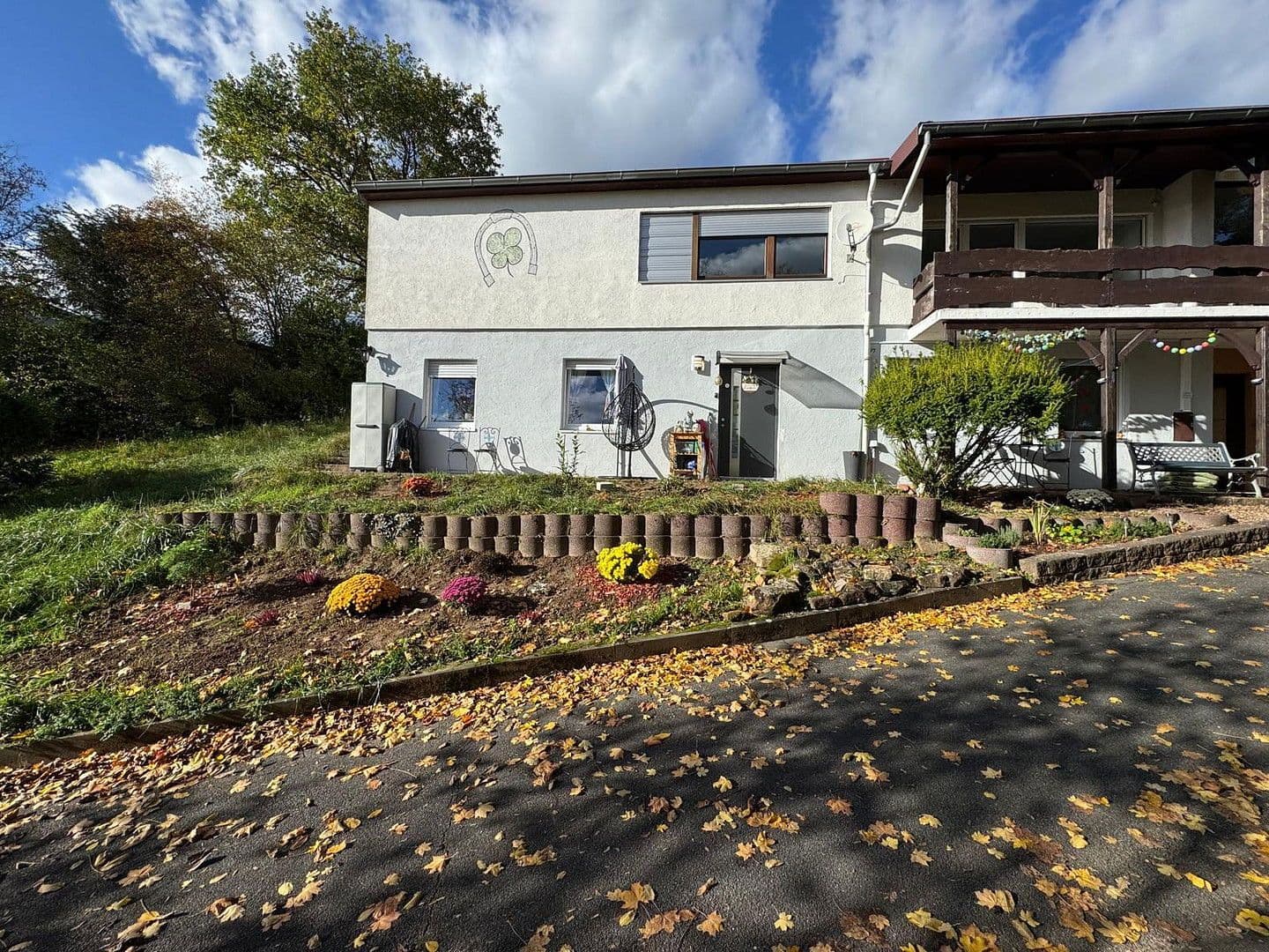 Prodej domu 180 m², pozemek 730 m², Nibelungenstraße 2, Obernburg am Main, Bavorsko Prodej domu 180 m², pozemek 730 m², Nibelungenstraße 2, Obernburg am Main, Bavorsko