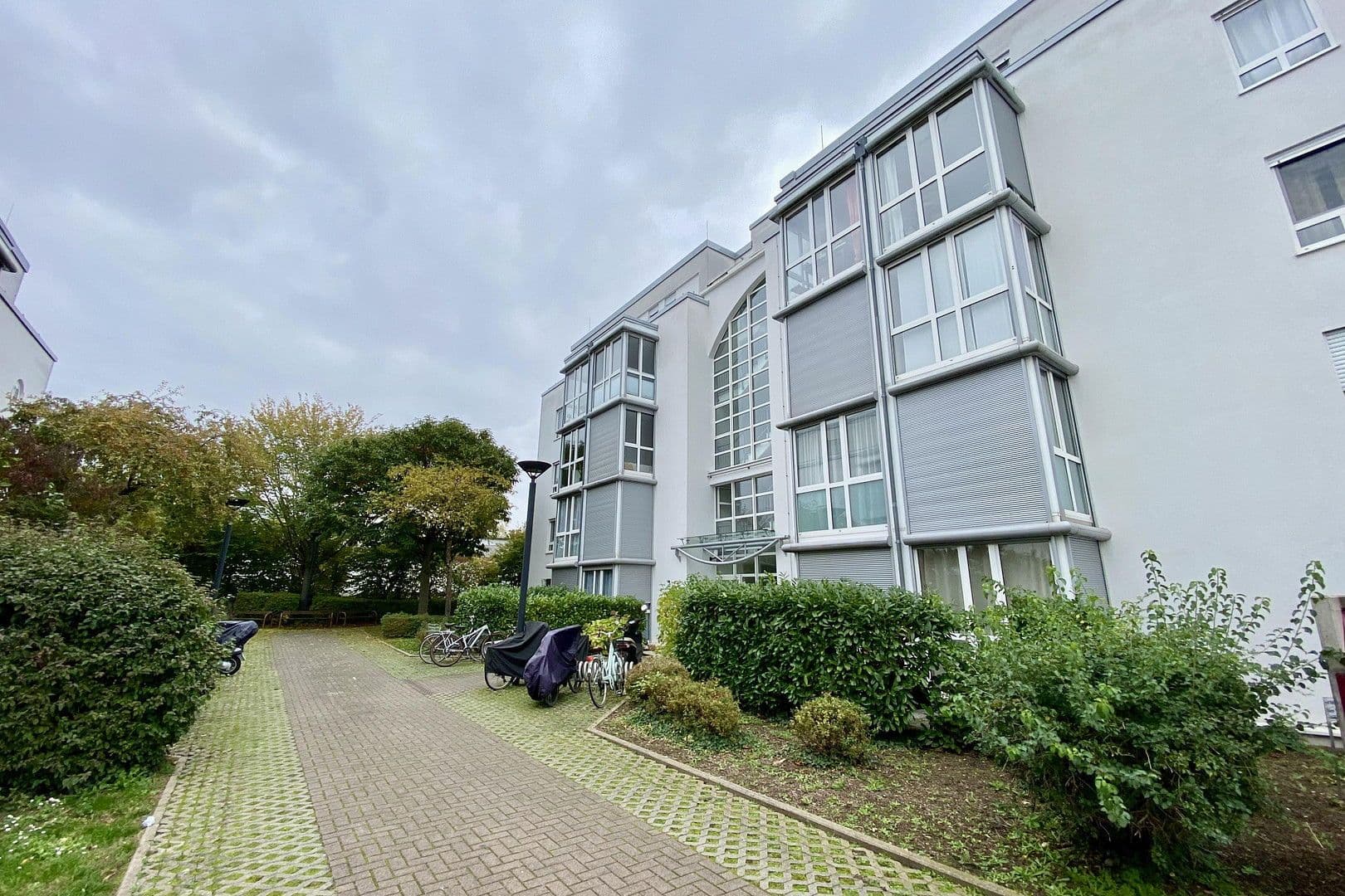 Pronájem bytu 2+1 68 m², Hohenstaufen Straße 10, Wiesbaden, Hessen Pronájem bytu 2+1 68 m², Hohenstaufen Straße 10, Wiesbaden, Hessen