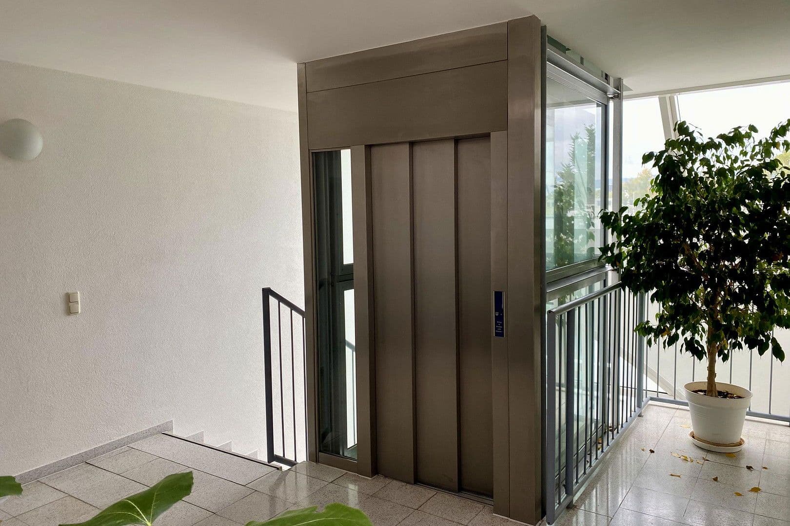 Pronájem bytu 2+1 68 m², Hohenstaufen Straße 10, Wiesbaden, Hessen Pronájem bytu 2+1 68 m², Hohenstaufen Straße 10, Wiesbaden, Hessen