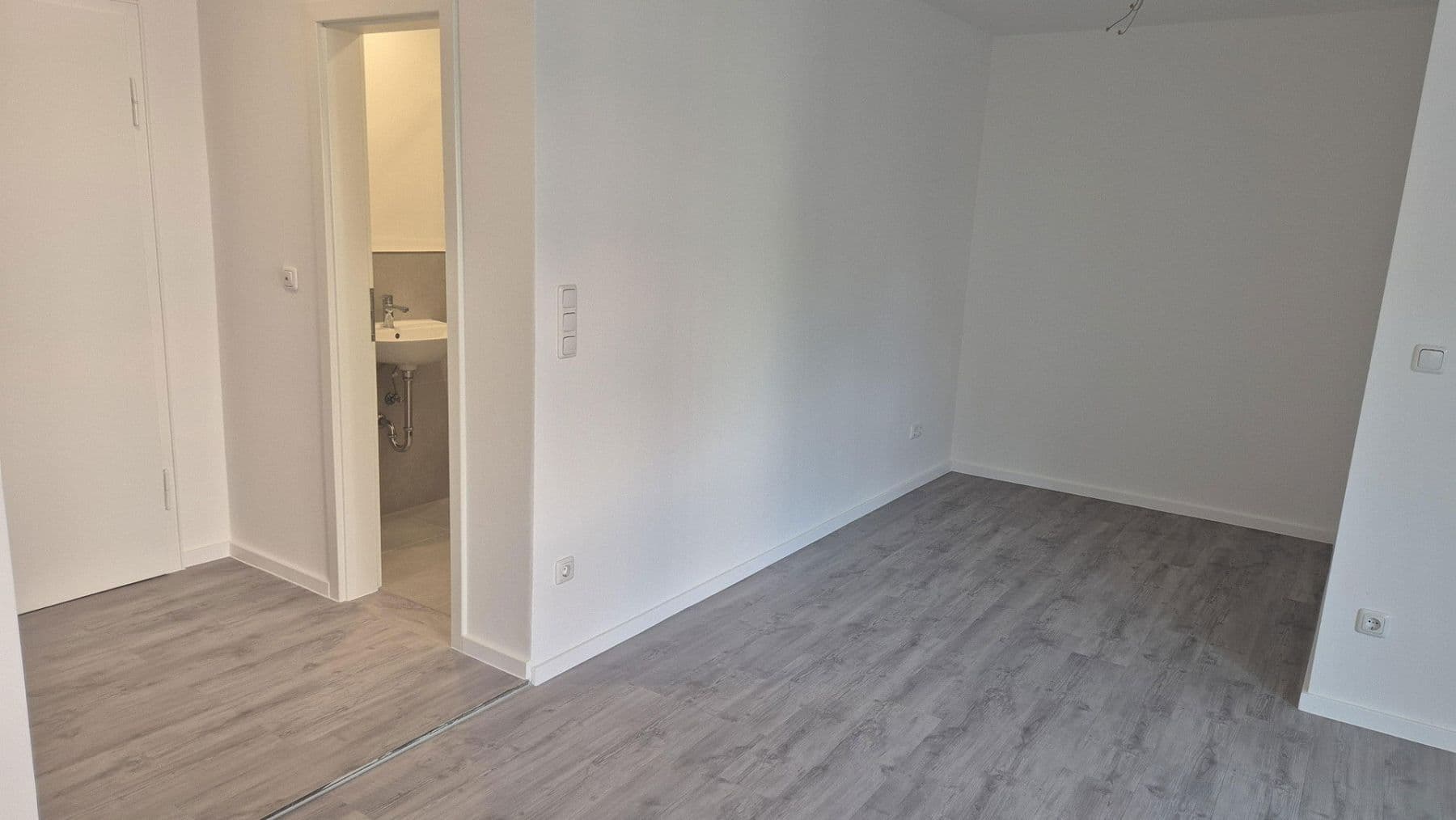 Pronájem bytu 1+1 28 m², München, Bavorsko Pronájem bytu 1+1 28 m², München, Bavorsko