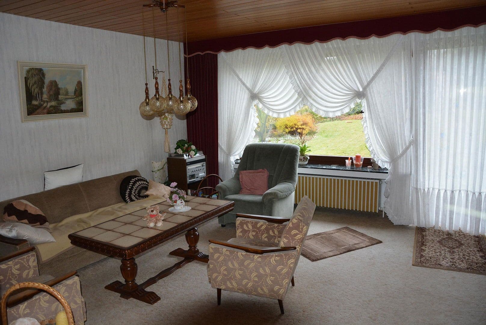 Pronájem domu 140 m², pozemek 1.000 m², Bad Oeynhausen, Severní Porýní-Vestfálsko Pronájem domu 140 m², pozemek 1.000 m², Bad Oeynhausen, Severní Porýní-Vestfálsko