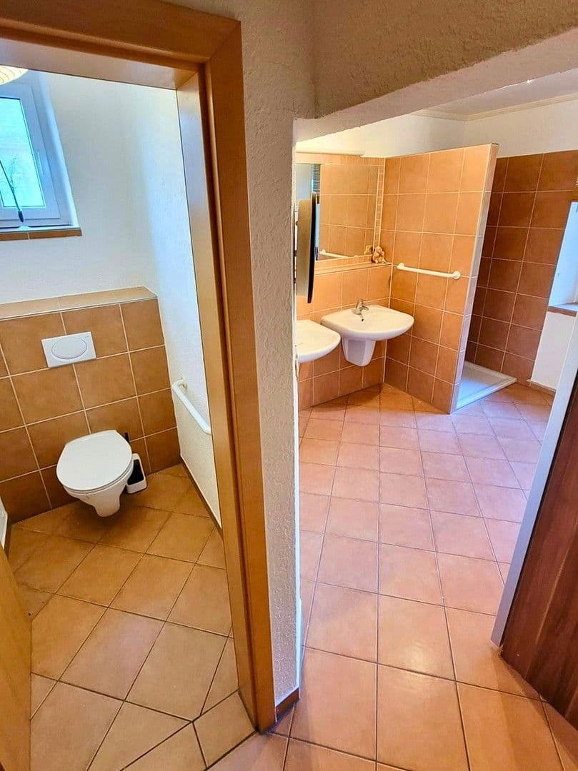 Prodej domu 245 m², pozemek 2.500 m², Woppenroth, Porýní-Falc Prodej domu 245 m², pozemek 2.500 m², Woppenroth, Porýní-Falc