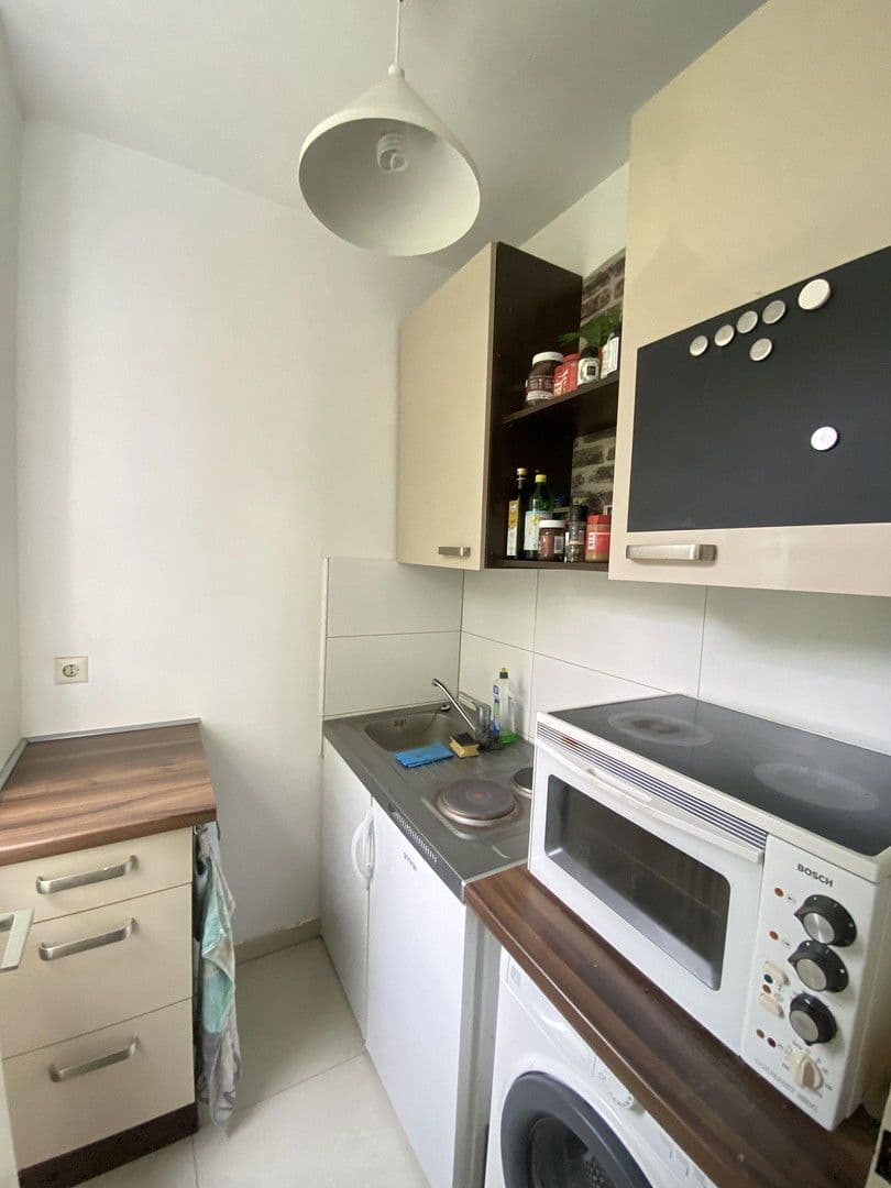 Pronájem bytu 1+1 29 m², Stresemannstraße 15, Karlsruhe, Bádensko-Württembersko Pronájem bytu 1+1 29 m², Stresemannstraße 15, Karlsruhe, Bádensko-Württembersko