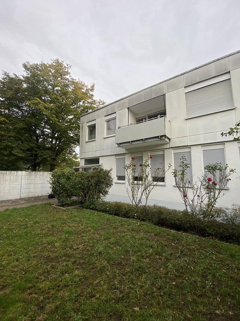 Pronájem bytu 1+1 29 m², Stresemannstraße 15, Karlsruhe, Bádensko-Württembersko Pronájem bytu 1+1 29 m², Stresemannstraße 15, Karlsruhe, Bádensko-Württembersko