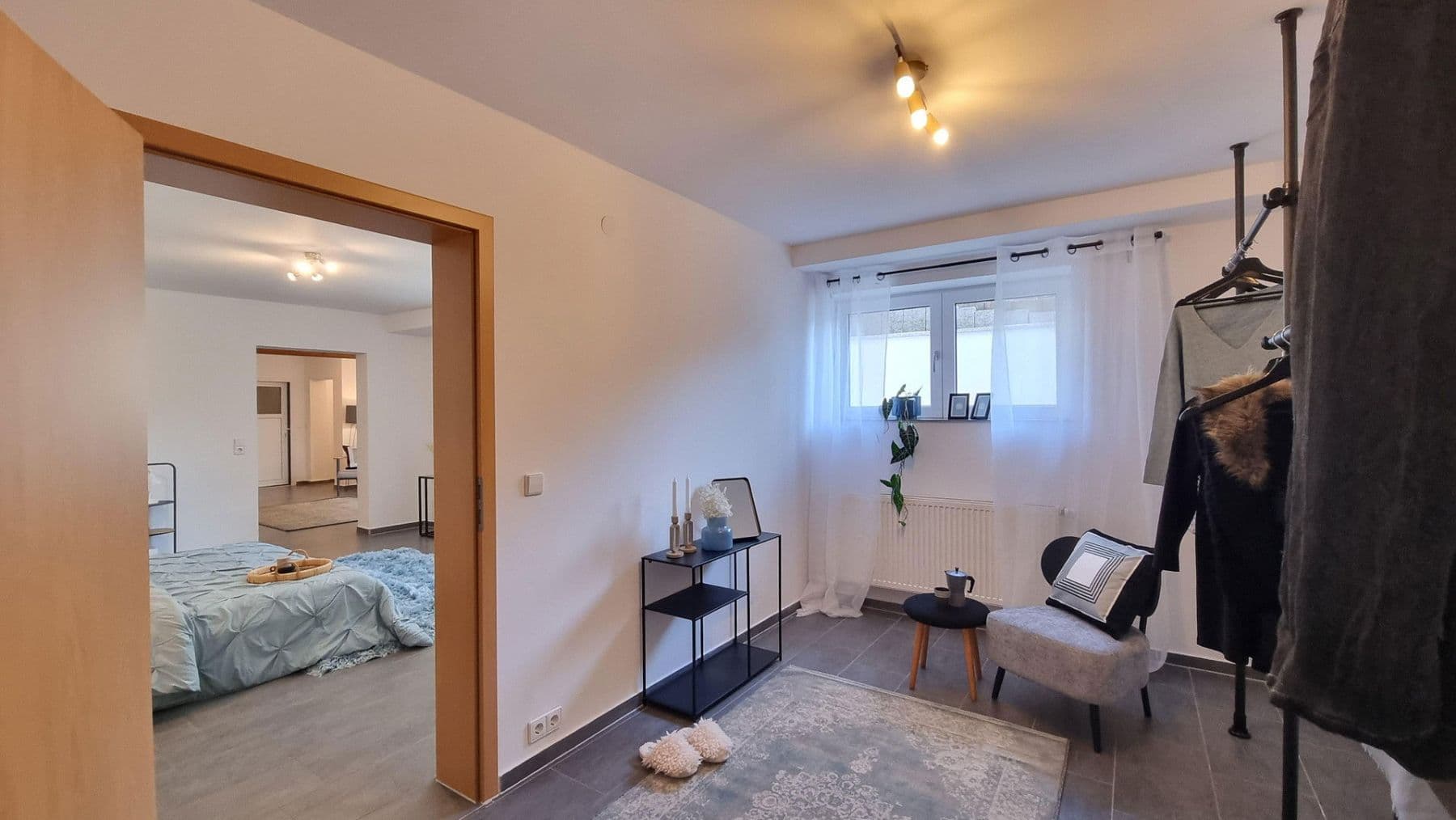 Prodej domu 207 m², pozemek 304 m², Ulmenweg 1/1, Mühlacker, Bádensko-Württembersko Prodej domu 207 m², pozemek 304 m², Ulmenweg 1/1, Mühlacker, Bádensko-Württembersko