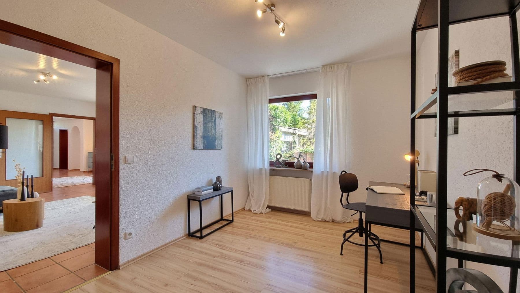 Prodej domu 207 m², pozemek 304 m², Ulmenweg 1/1, Mühlacker, Bádensko-Württembersko Prodej domu 207 m², pozemek 304 m², Ulmenweg 1/1, Mühlacker, Bádensko-Württembersko