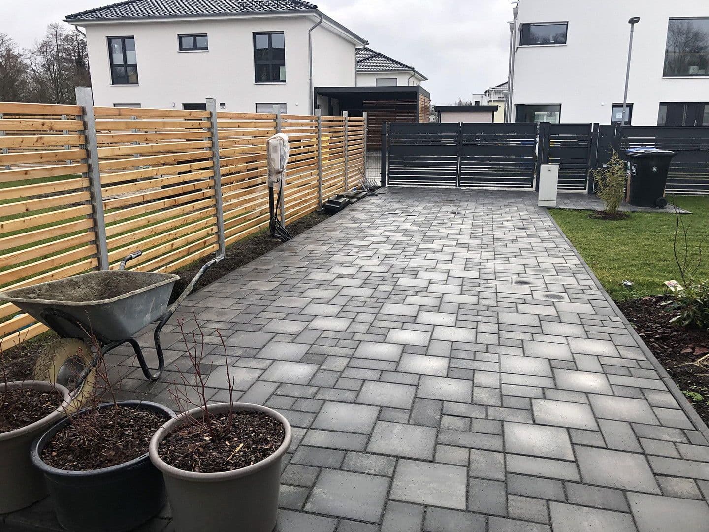 Pronájem domu 160 m², pozemek 650 m², Spandau, Berlín Pronájem domu 160 m², pozemek 650 m², Spandau, Berlín