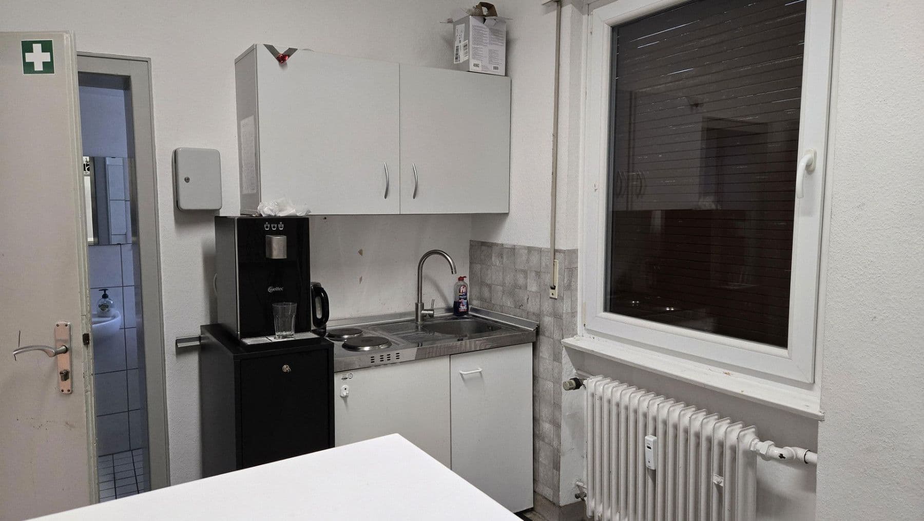 Pronájem nebytového prostoru 310 m², Scheffelstraße 5, Singen (Hohentwiel), Bádensko-Württembersko Pronájem nebytového prostoru 310 m², Scheffelstraße 5, Singen (Hohentwiel), Bádensko-Württembersko
