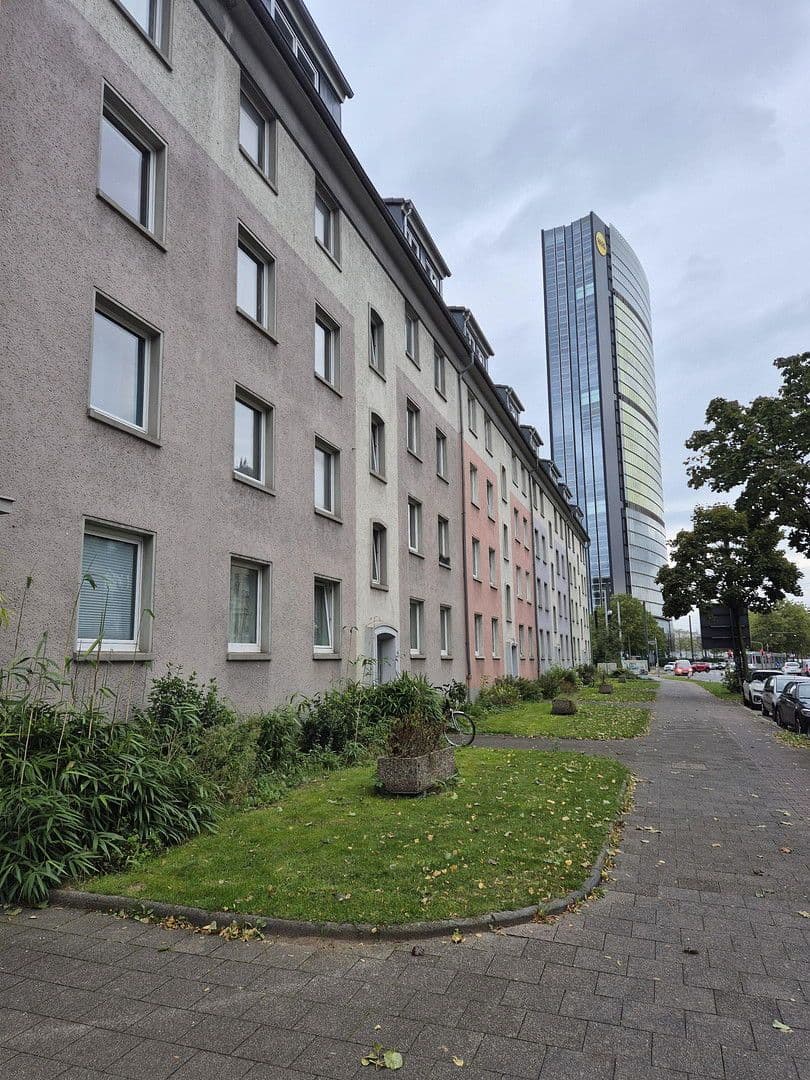 Pronájem bytu 2+1 48 m², Düsseldorf, Severní Porýní-Vestfálsko Pronájem bytu 2+1 48 m², Düsseldorf, Severní Porýní-Vestfálsko