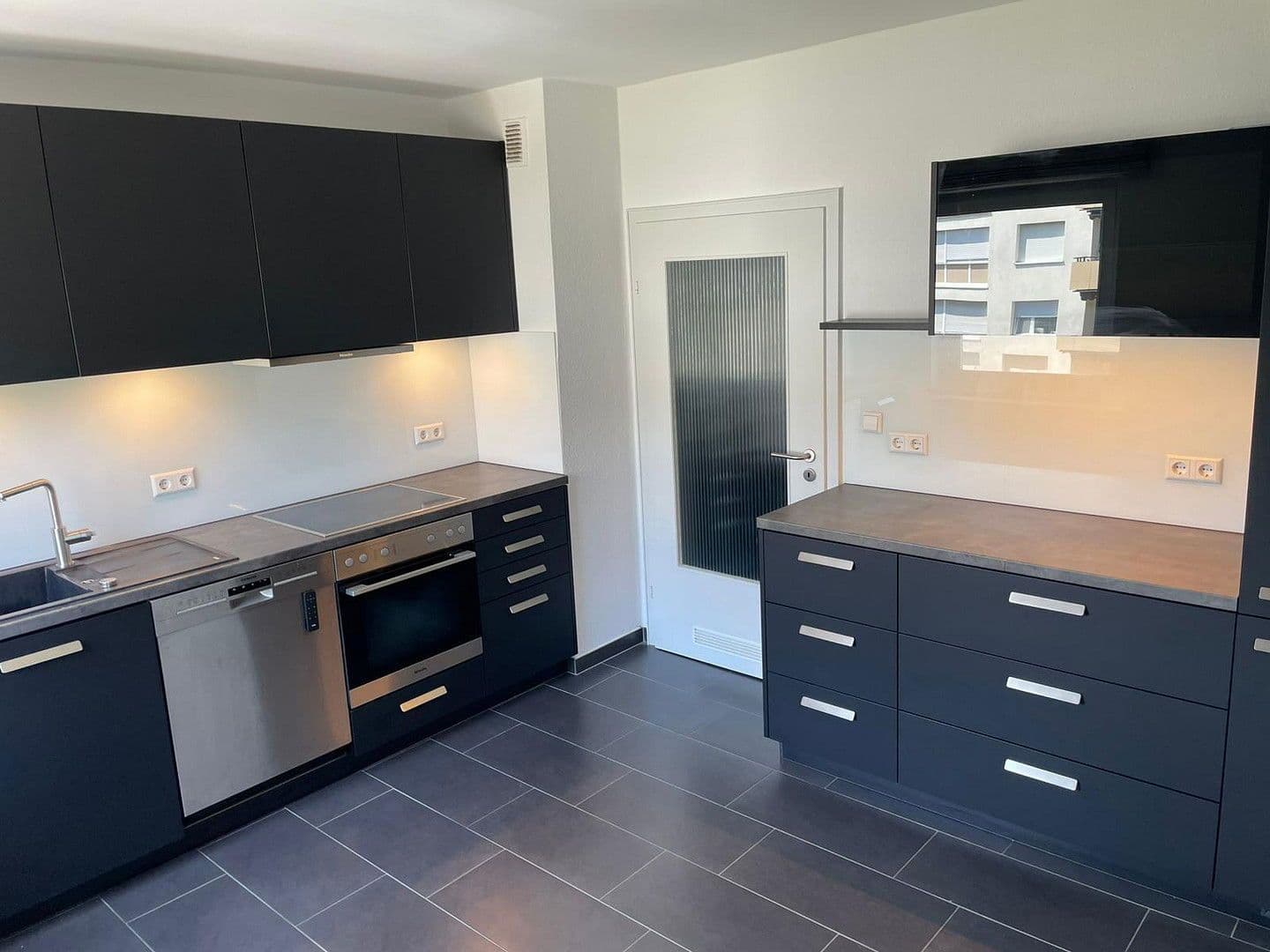 Prodej bytu 2+1 61 m², Karlsruhe, Bádensko-Württembersko Prodej bytu 2+1 61 m², Karlsruhe, Bádensko-Württembersko