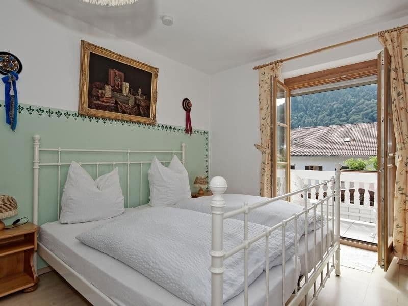 Prodej domu 330 m², pozemek 843 m², Kirchstrasse 22 / OT Sachrang, Aschau im Chiemgau, OT Sachrang, Bavorsko Prodej domu 330 m², pozemek 843 m², Kirchstrasse 22 / OT Sachrang, Aschau im Chiemgau, OT Sachrang, Bavorsko