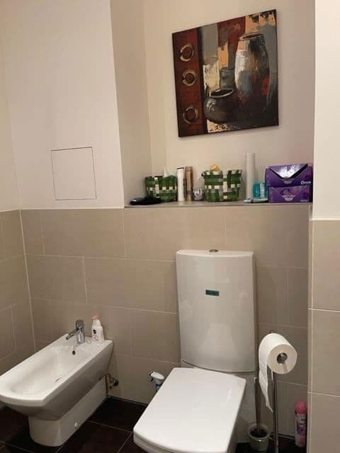 Prodej bytu 3+1 120 m², Berlin, Berlín Prodej bytu 3+1 120 m², Berlin, Berlín