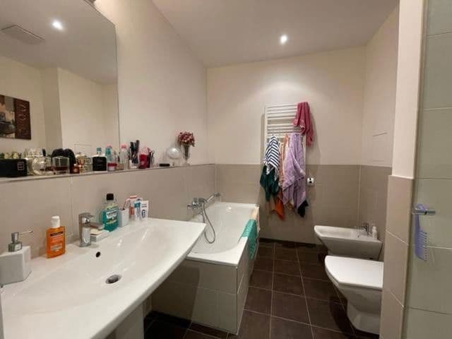 Prodej bytu 3+1 120 m², Berlin, Berlín Prodej bytu 3+1 120 m², Berlin, Berlín