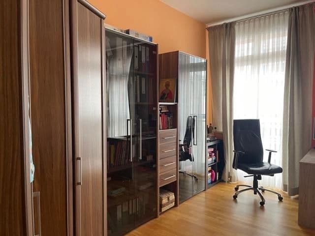 Prodej bytu 3+1 120 m², Berlin, Berlín Prodej bytu 3+1 120 m², Berlin, Berlín