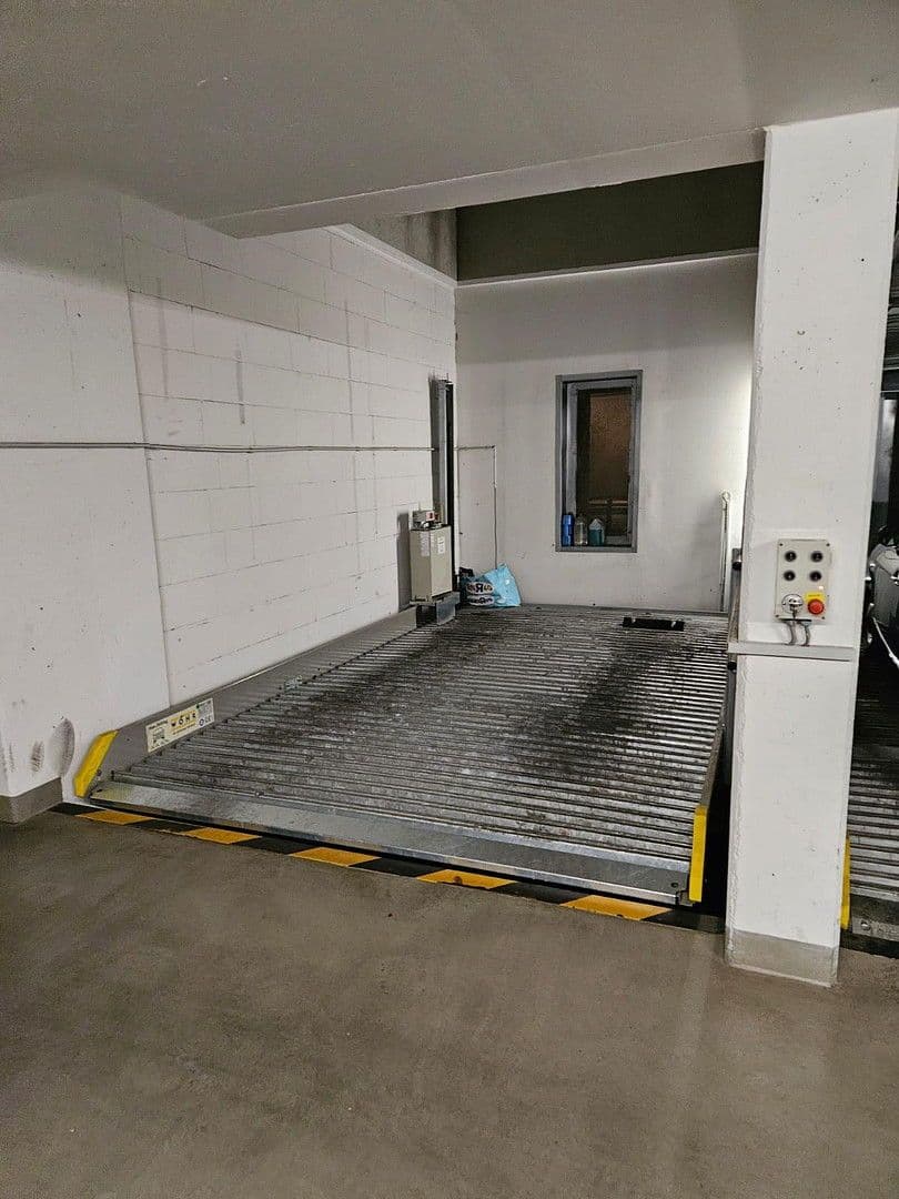 Prodej bytu 3+1 120 m², Berlin, Berlín Prodej bytu 3+1 120 m², Berlin, Berlín