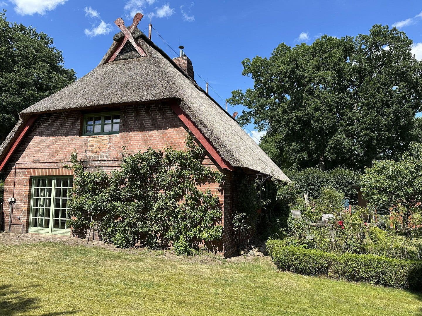 Prodej domu 170 m², pozemek 943 m², Salzhausen, Dolní Sasko Prodej domu 170 m², pozemek 943 m², Salzhausen, Dolní Sasko