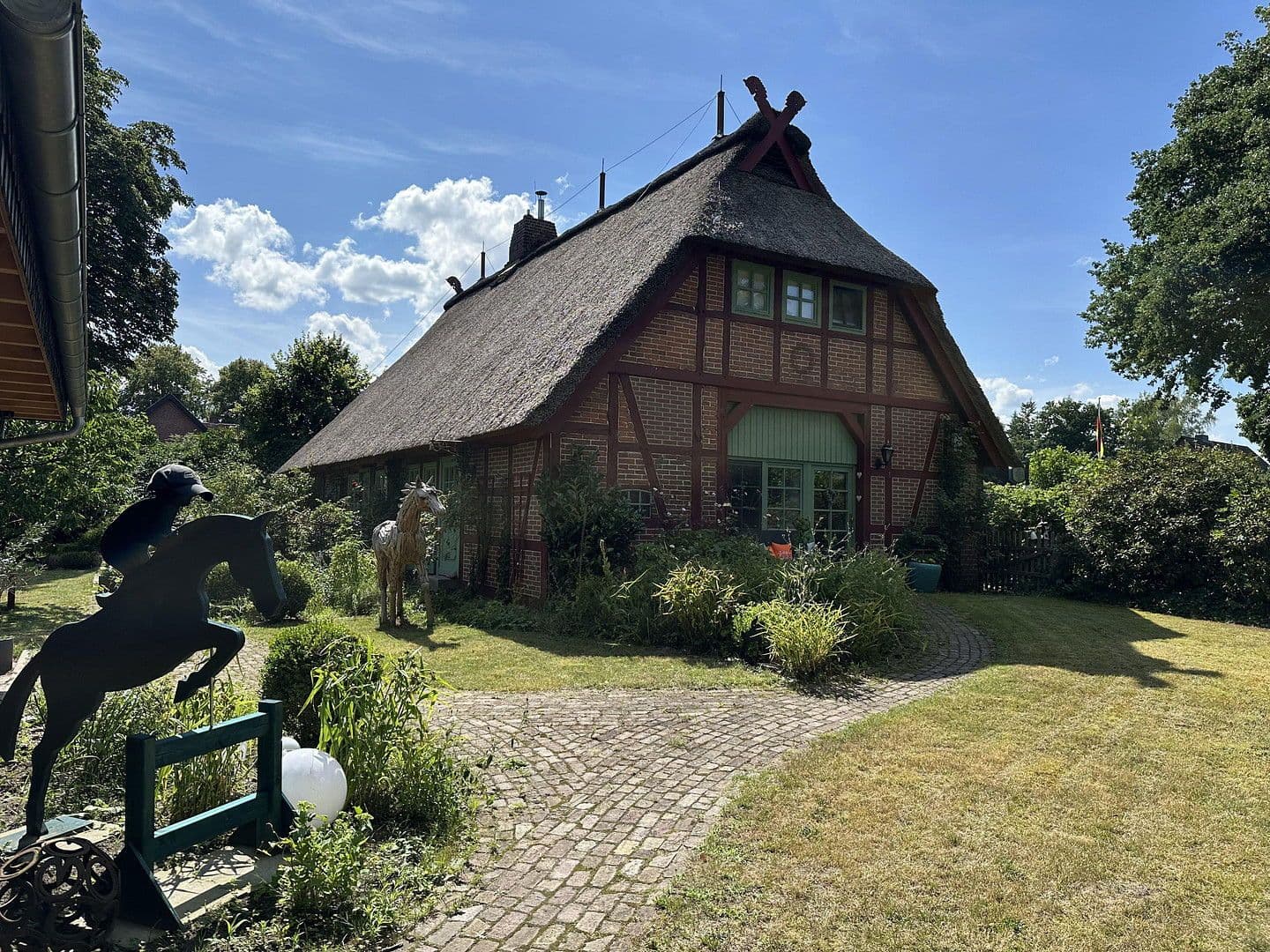 Prodej domu 170 m², pozemek 943 m², Salzhausen, Dolní Sasko Prodej domu 170 m², pozemek 943 m², Salzhausen, Dolní Sasko