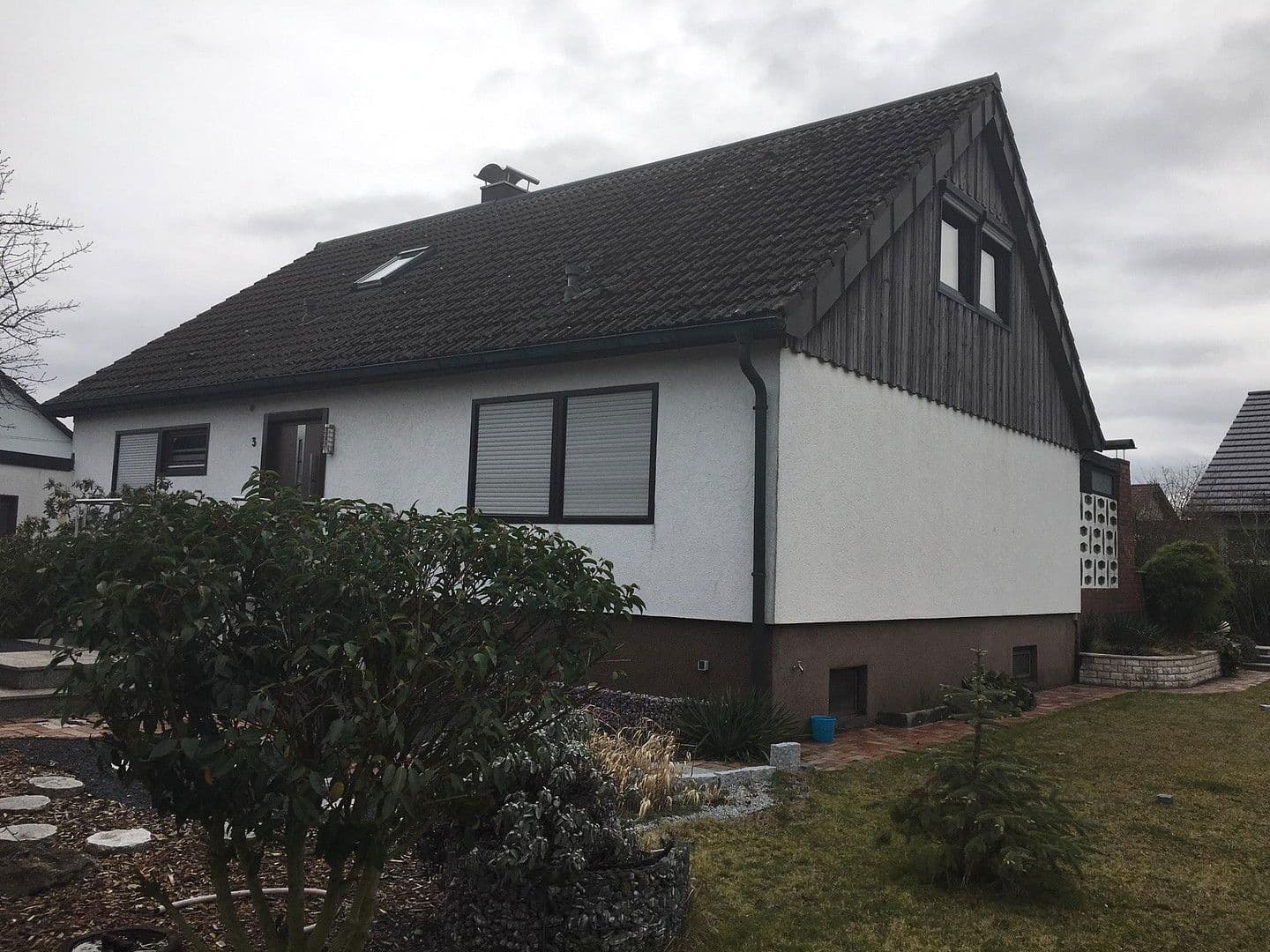 Prodej domu 170 m², pozemek 630 m², Triftstrasse 3, Pyrbaum, Bavorsko Prodej domu 170 m², pozemek 630 m², Triftstrasse 3, Pyrbaum, Bavorsko