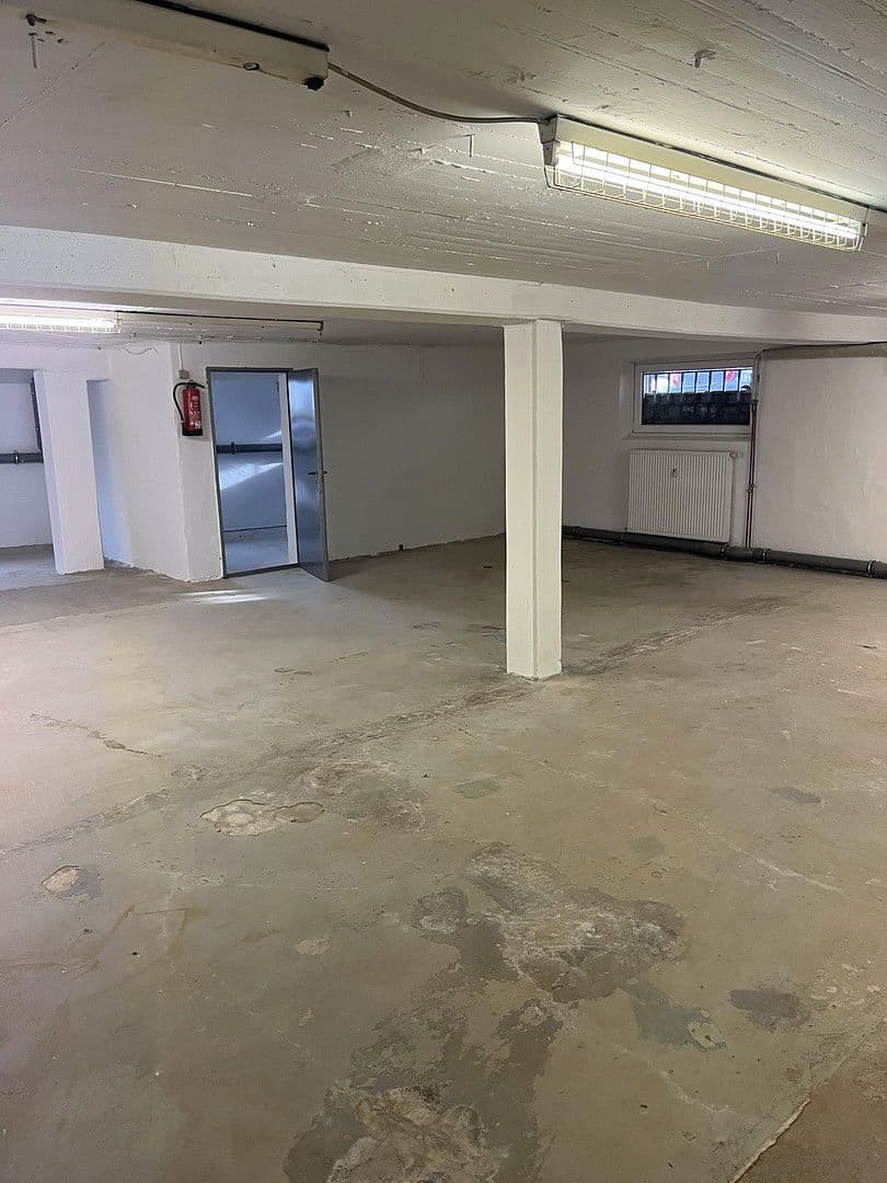 Pronájem nebytového prostoru 270 m², Steinweg 17/19, Gehrden, Dolní Sasko Pronájem nebytového prostoru 270 m², Steinweg 17/19, Gehrden, Dolní Sasko