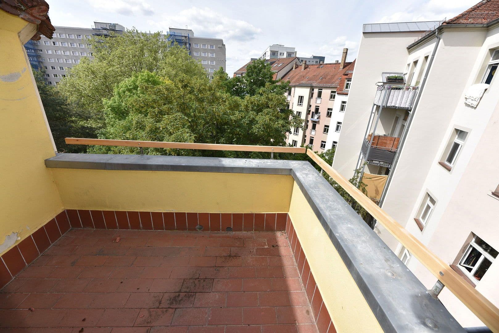 Pronájem bytu 4+1 132 m², Arnoldstraße 31, Dresden, Sasko Pronájem bytu 4+1 132 m², Arnoldstraße 31, Dresden, Sasko