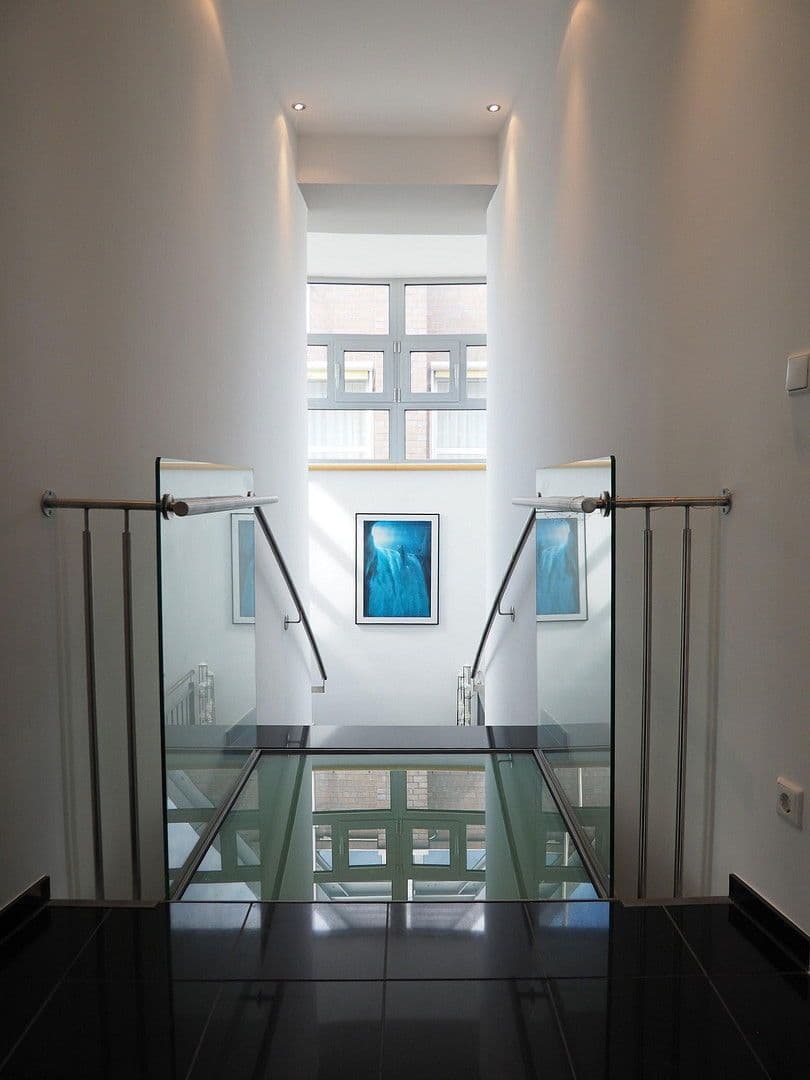 Prodej domu 540 m², pozemek 1.222 m², Norderstedt, Šlesvicko-Holštýnsko Prodej domu 540 m², pozemek 1.222 m², Norderstedt, Šlesvicko-Holštýnsko