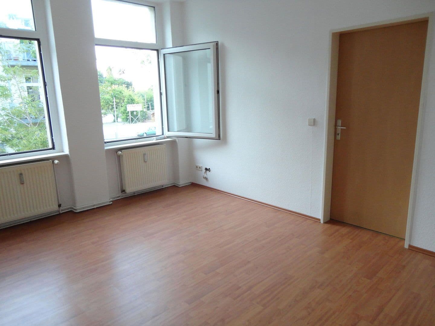 Pronájem bytu 2+1 39 m², Schifferstraße 27, Magdeburg, Sasko-Anhaltsko Pronájem bytu 2+1 39 m², Schifferstraße 27, Magdeburg, Sasko-Anhaltsko