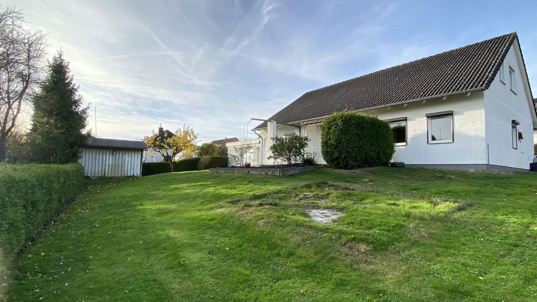 Prodej domu 191 m², pozemek 836 m², Alterathsfeld 7, Lamspringe, Dolní Sasko Prodej domu 191 m², pozemek 836 m², Alterathsfeld 7, Lamspringe, Dolní Sasko