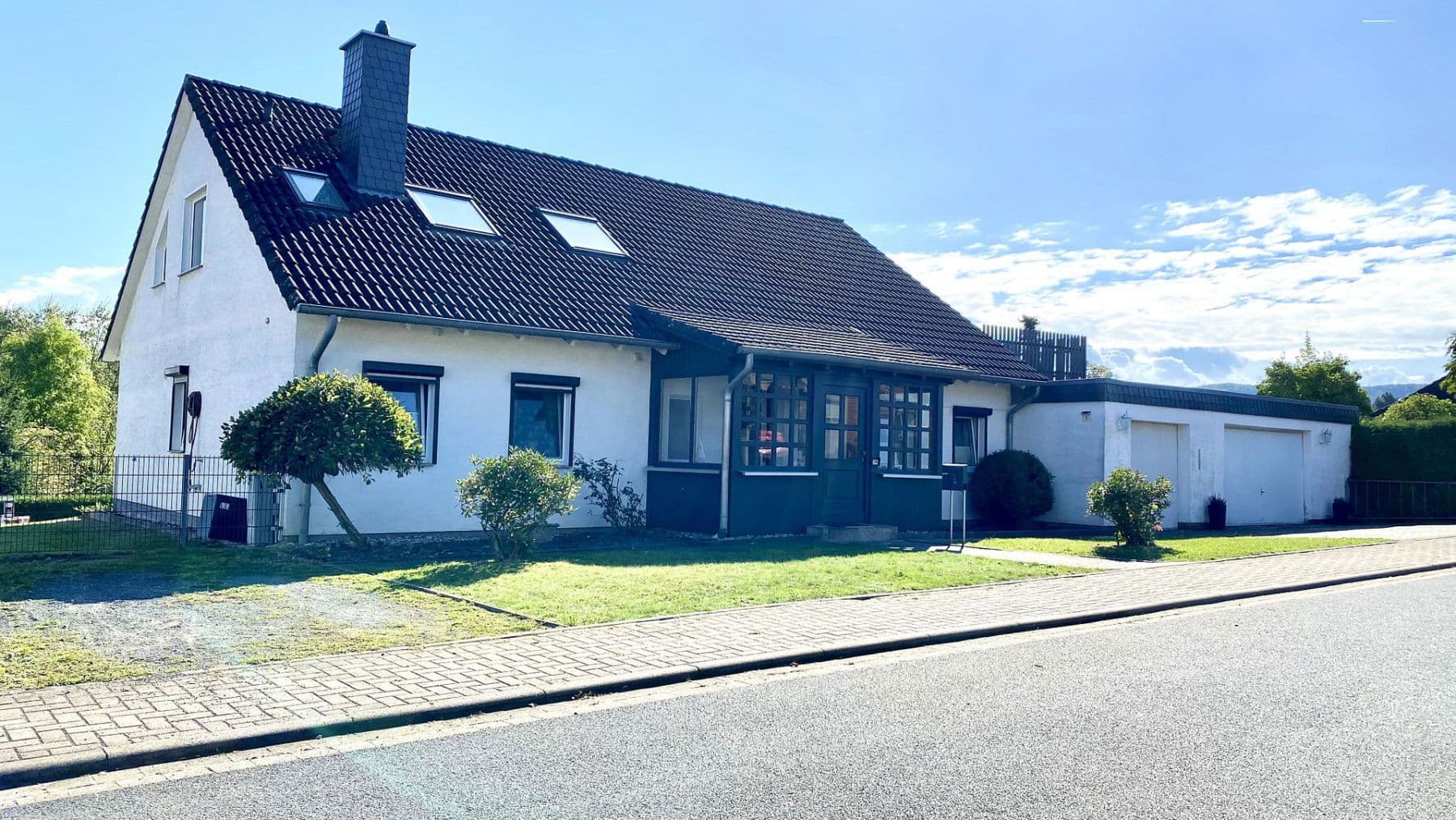 Prodej domu 191 m², pozemek 836 m², Alterathsfeld 7, Lamspringe, Dolní Sasko Prodej domu 191 m², pozemek 836 m², Alterathsfeld 7, Lamspringe, Dolní Sasko