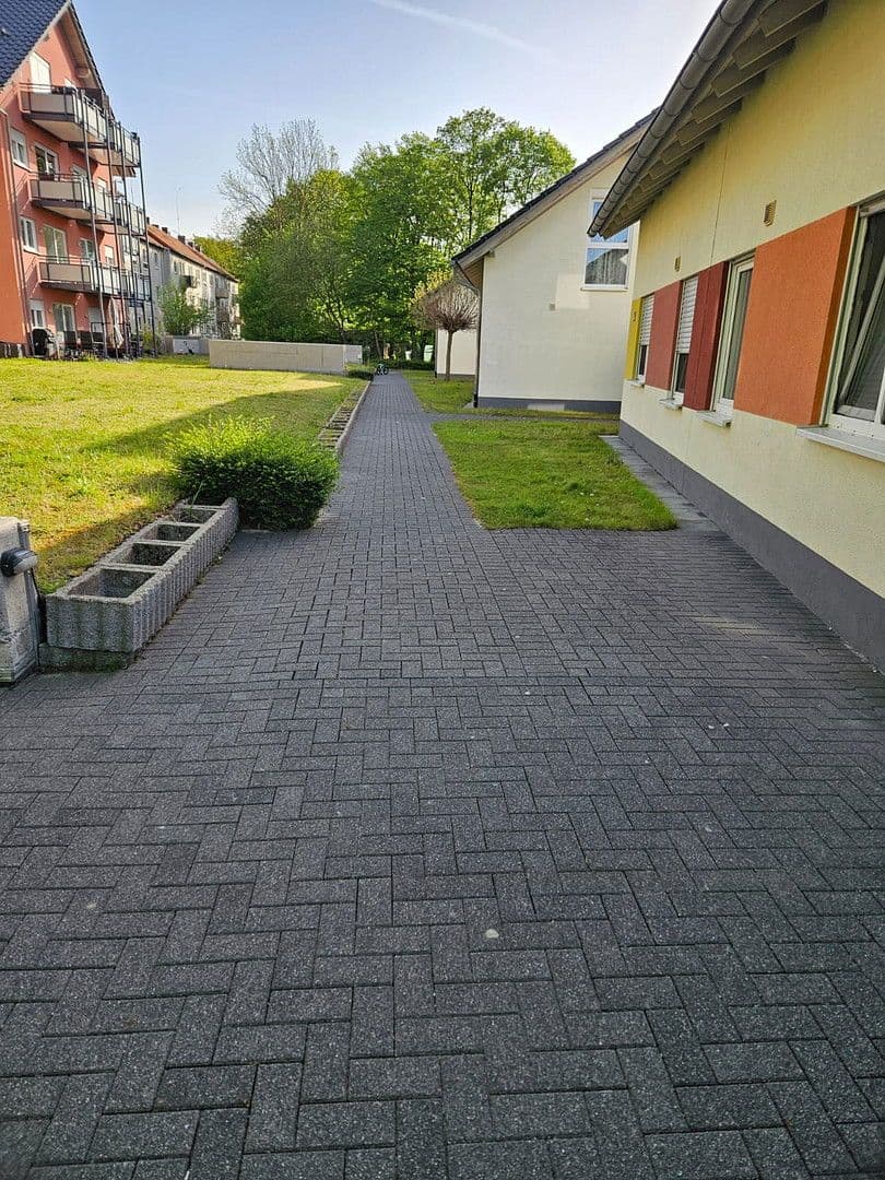 Prodej domu 2.459 m², pozemek 3.700 m², An der Landwehr 25, Bielefeld, Severní Porýní-Vestfálsko Prodej domu 2.459 m², pozemek 3.700 m², An der Landwehr 25, Bielefeld, Severní Porýní-Vestfálsko