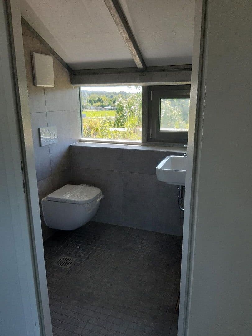 Pronájem kanceláře 100 m², Geretsried-Gelting, Bavorsko Pronájem kanceláře 100 m², Geretsried-Gelting, Bavorsko