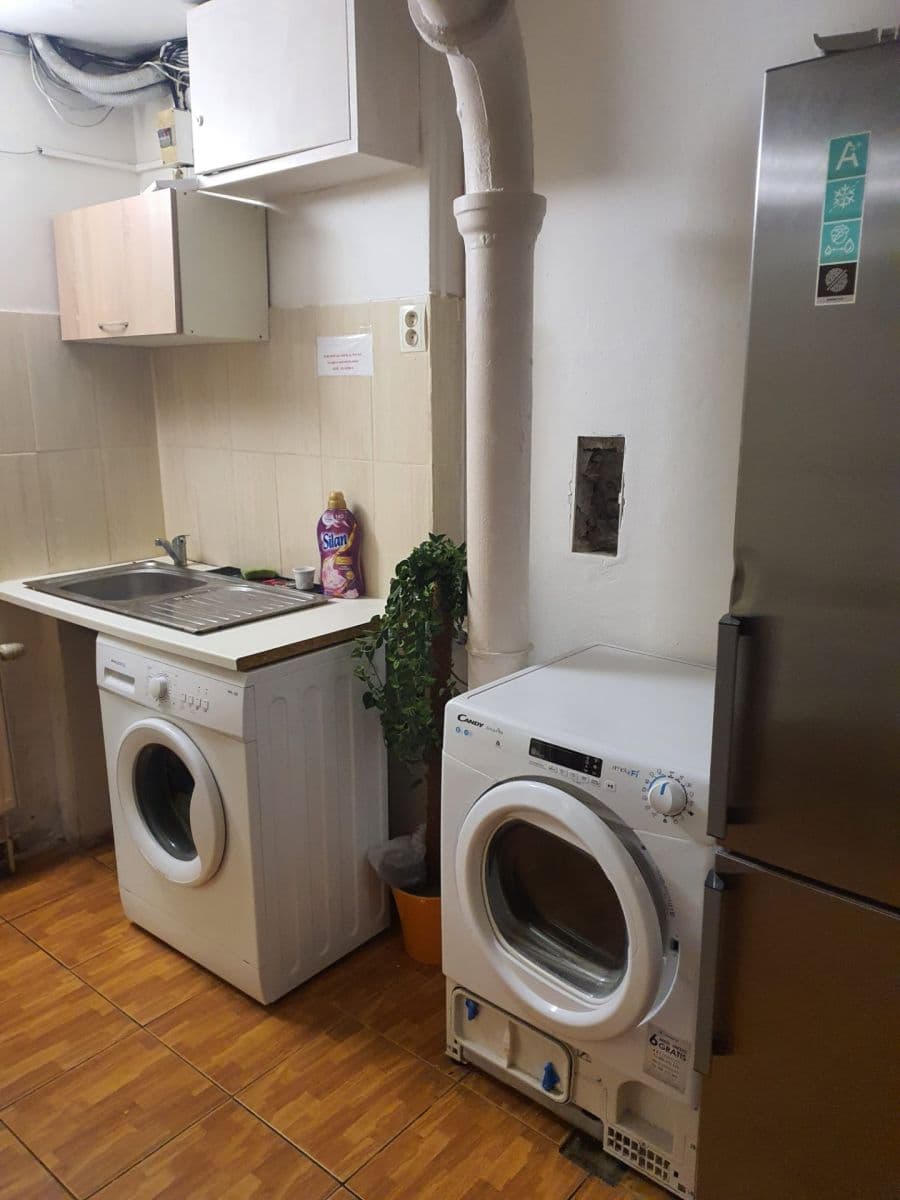 Pronájem bytu 30 m², Vrchlického, Praha, Praha Pronájem bytu 30 m², Vrchlického, Praha, Praha