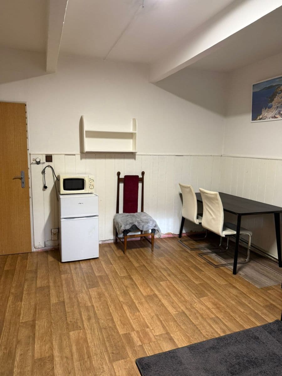 Pronájem bytu 30 m², Vrchlického, Praha, Praha Pronájem bytu 30 m², Vrchlického, Praha, Praha