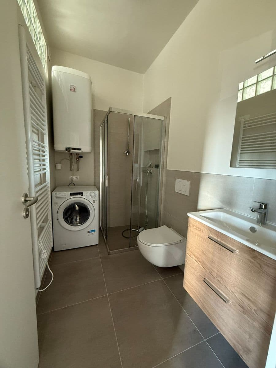 Pronájem bytu 2+kk 46 m², Mladoboleslavská, Praha, Praha Pronájem bytu 2+kk 46 m², Mladoboleslavská, Praha, Praha