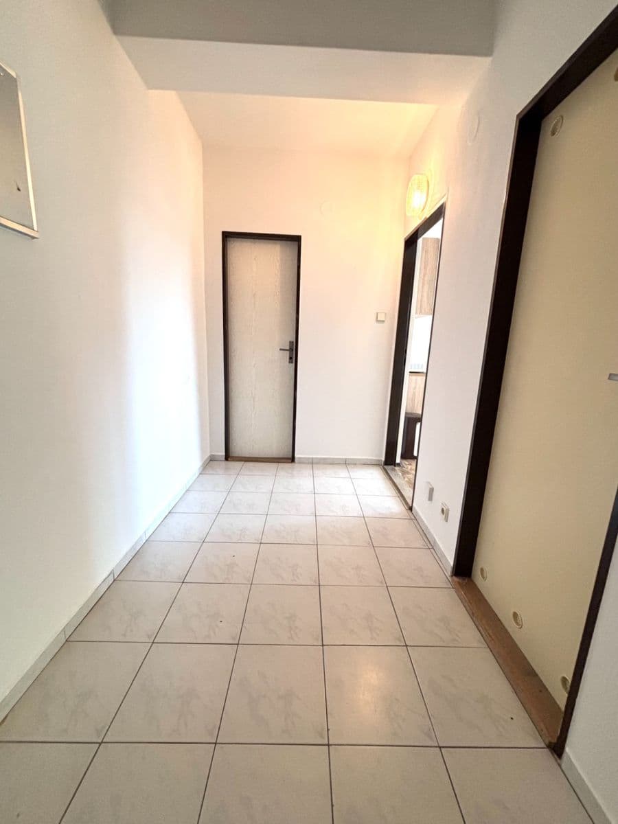 Prodej bytu 1+kk 33 m², Urbinská, Český Krumlov, Jihočeský kraj Prodej bytu 1+kk 33 m², Urbinská, Český Krumlov, Jihočeský kraj