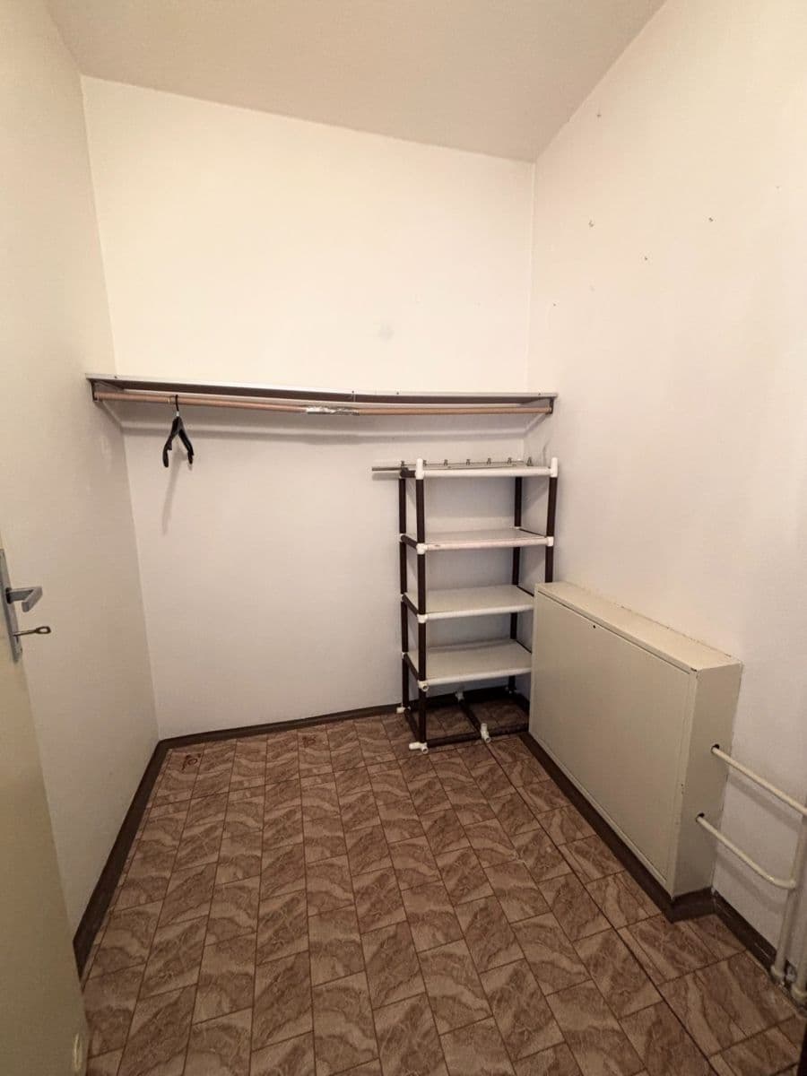 Prodej bytu 1+kk 33 m², Urbinská, Český Krumlov, Jihočeský kraj Prodej bytu 1+kk 33 m², Urbinská, Český Krumlov, Jihočeský kraj