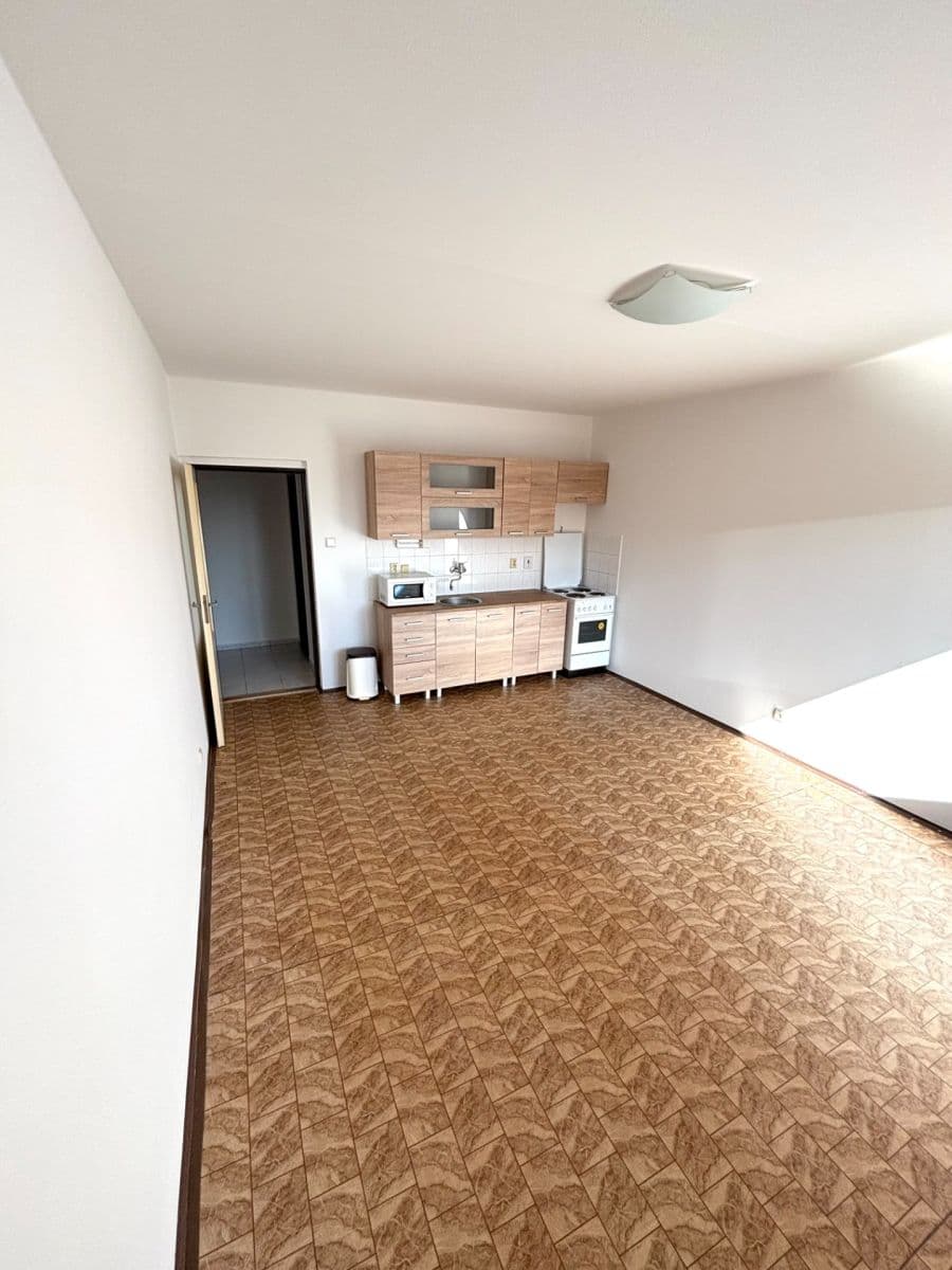 Prodej bytu 1+kk 33 m², Urbinská, Český Krumlov, Jihočeský kraj Prodej bytu 1+kk 33 m², Urbinská, Český Krumlov, Jihočeský kraj