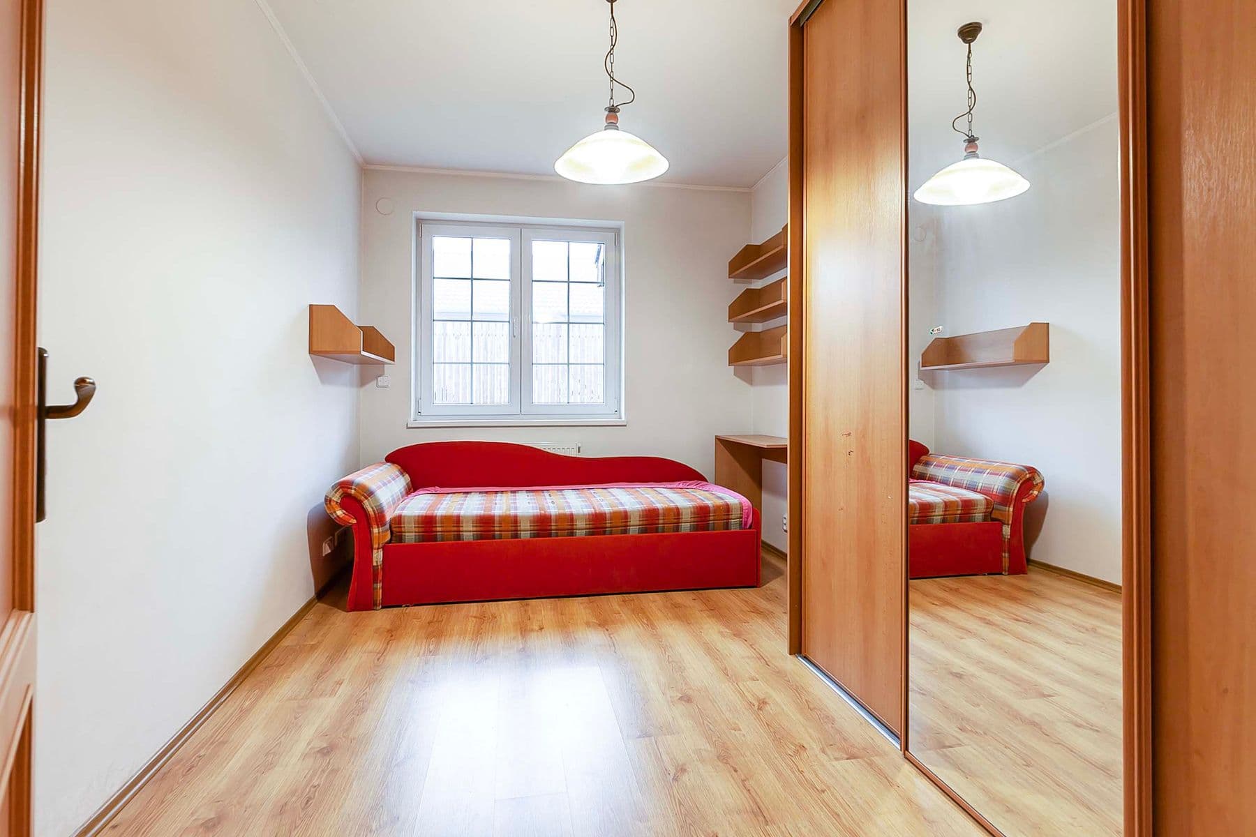 Prodej domu 113 m², pozemek 872 m², Ve Stráni, Chomutov, Ústecký kraj Prodej domu 113 m², pozemek 872 m², Ve Stráni, Chomutov, Ústecký kraj