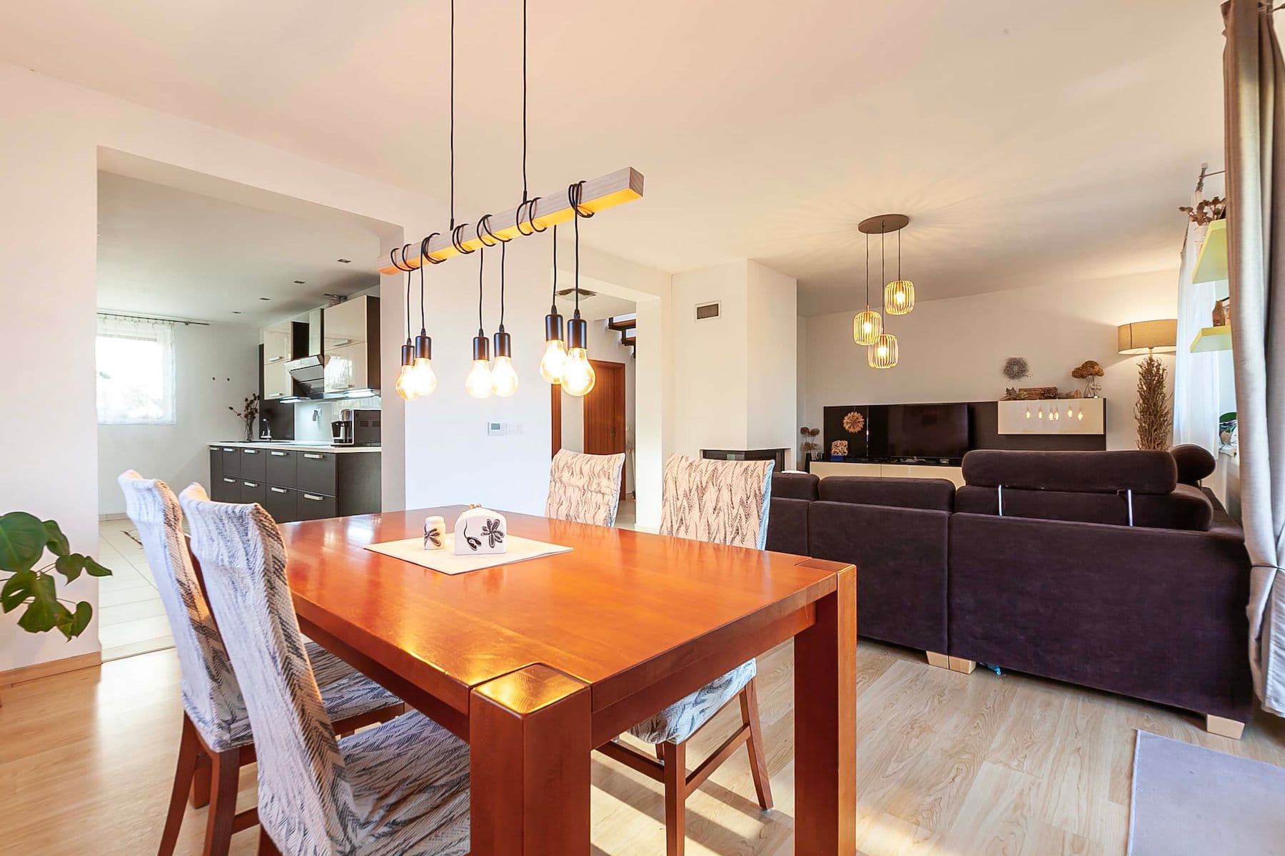 Prodej domu 688 m², pozemek 810 m², Radim, Středočeský kraj Prodej domu 688 m², pozemek 810 m², Radim, Středočeský kraj