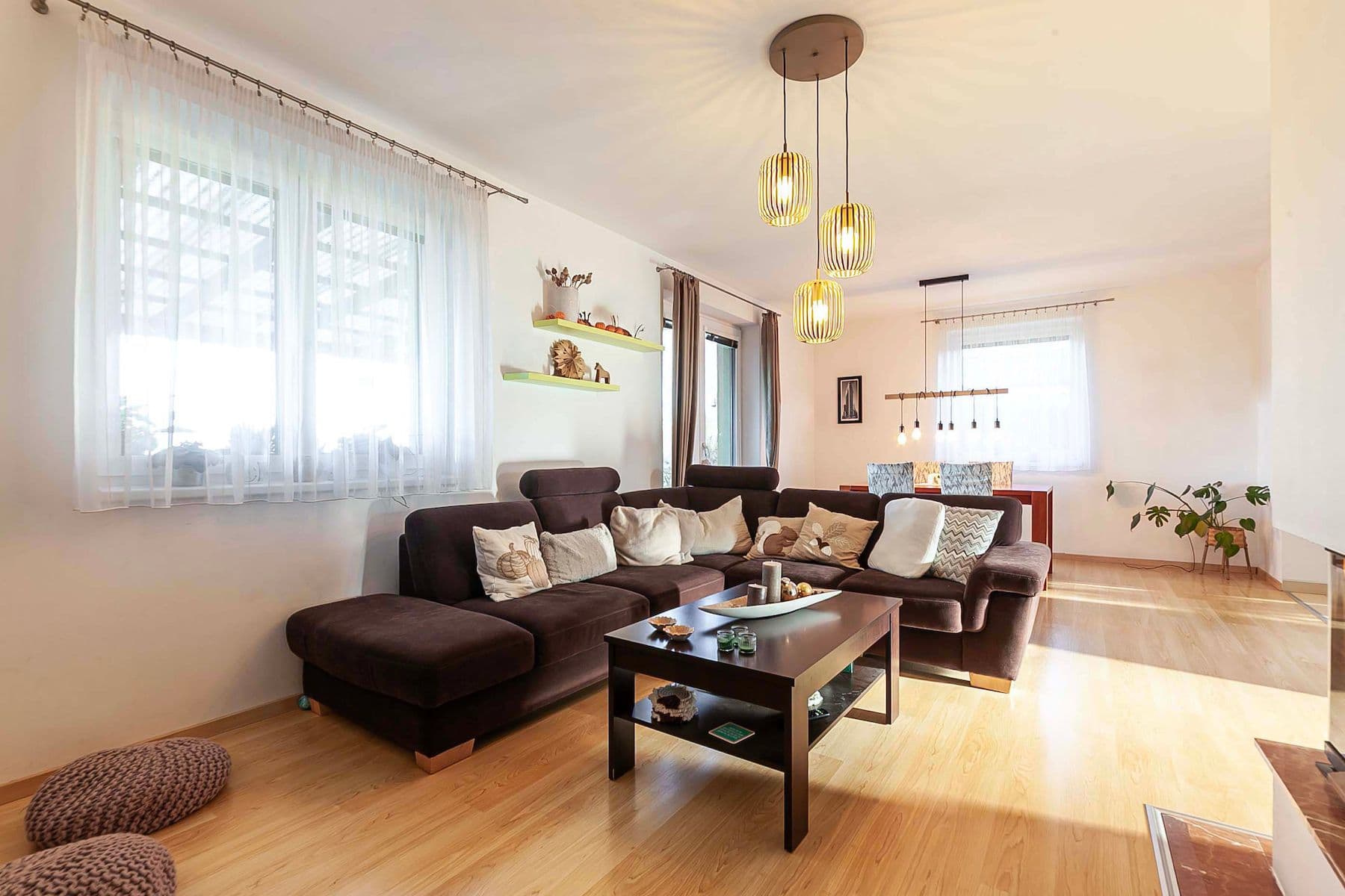 Prodej domu 688 m², pozemek 810 m², Radim, Středočeský kraj Prodej domu 688 m², pozemek 810 m², Radim, Středočeský kraj