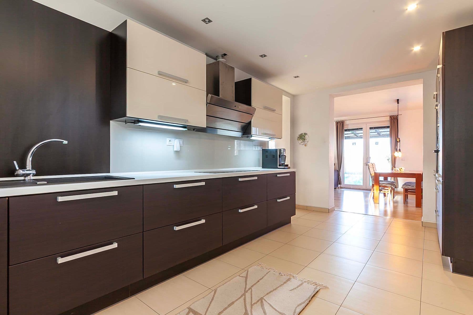 Prodej domu 688 m², pozemek 810 m², Radim, Středočeský kraj Prodej domu 688 m², pozemek 810 m², Radim, Středočeský kraj