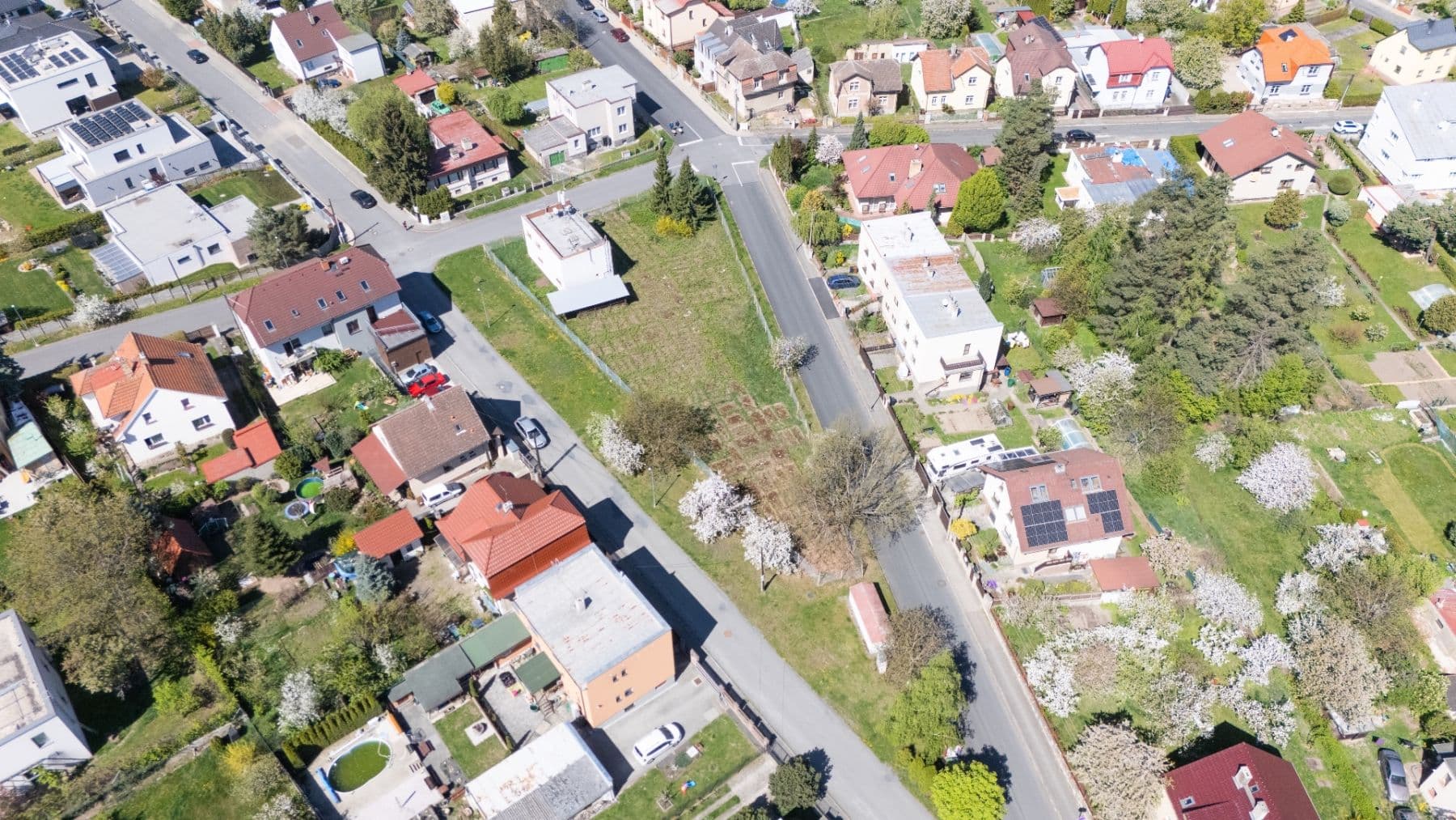 Prodej pozemku 1.006 m², Hakenova, Úvaly, Středočeský kraj Prodej pozemku 1.006 m², Hakenova, Úvaly, Středočeský kraj