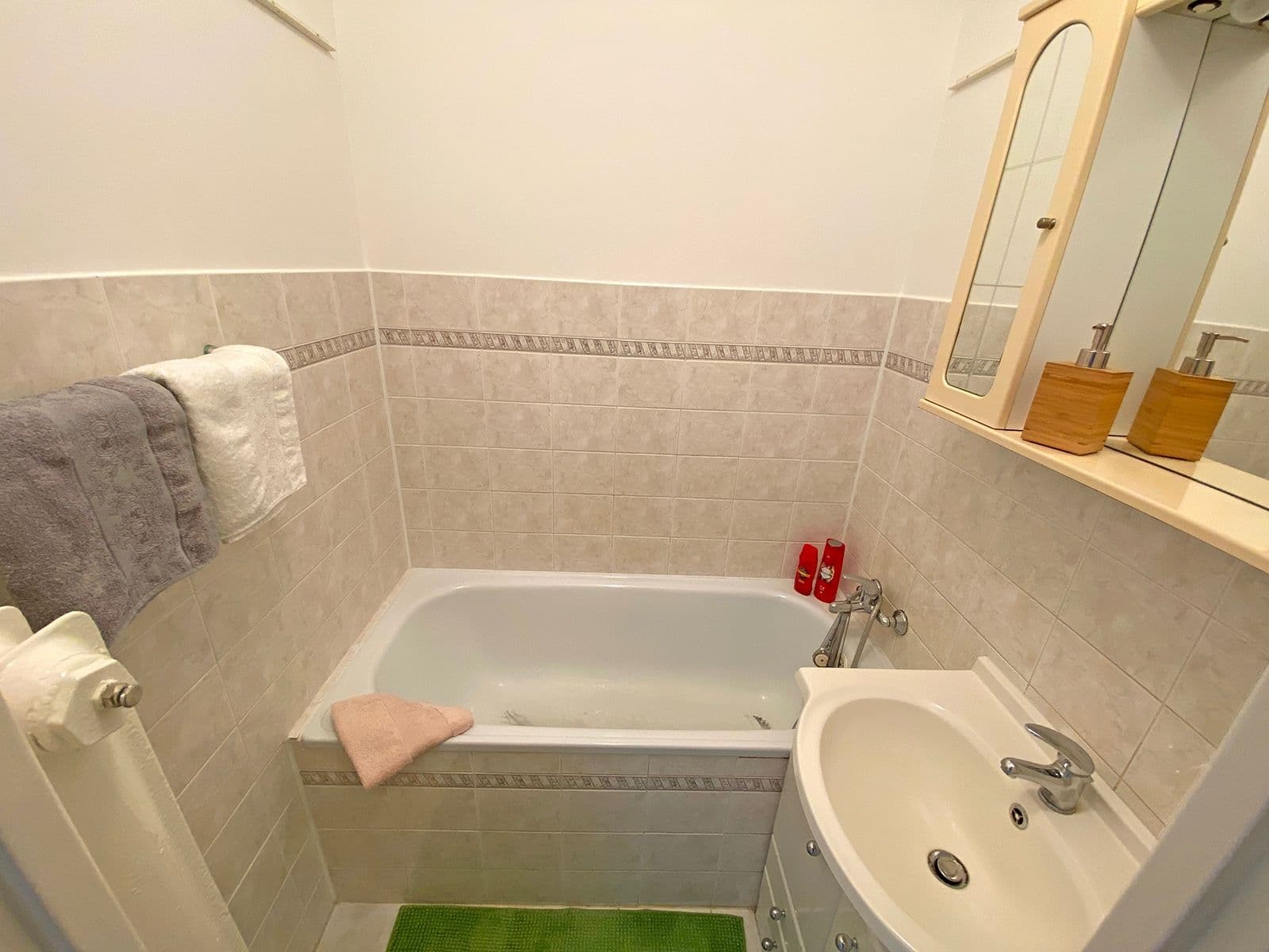 Pronájem bytu 3+1 76 m², Jasmínová, Praha, Praha Pronájem bytu 3+1 76 m², Jasmínová, Praha, Praha