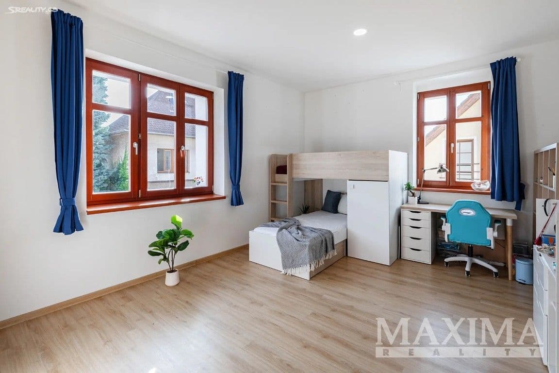 Pronájem bytu 4+kk 94 m², Pražská, Úvaly, Středočeský kraj Pronájem bytu 4+kk 94 m², Pražská, Úvaly, Středočeský kraj