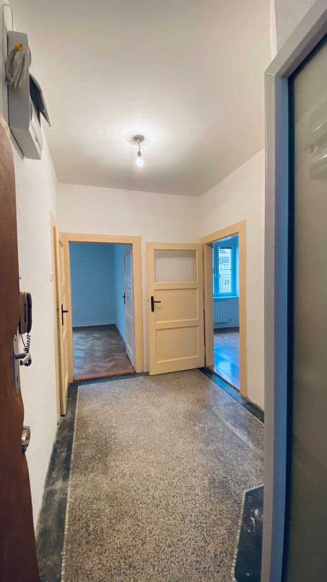 Prodej bytu 2+kk 50 m², Komunardů, Praha, Praha Prodej bytu 2+kk 50 m², Komunardů, Praha, Praha