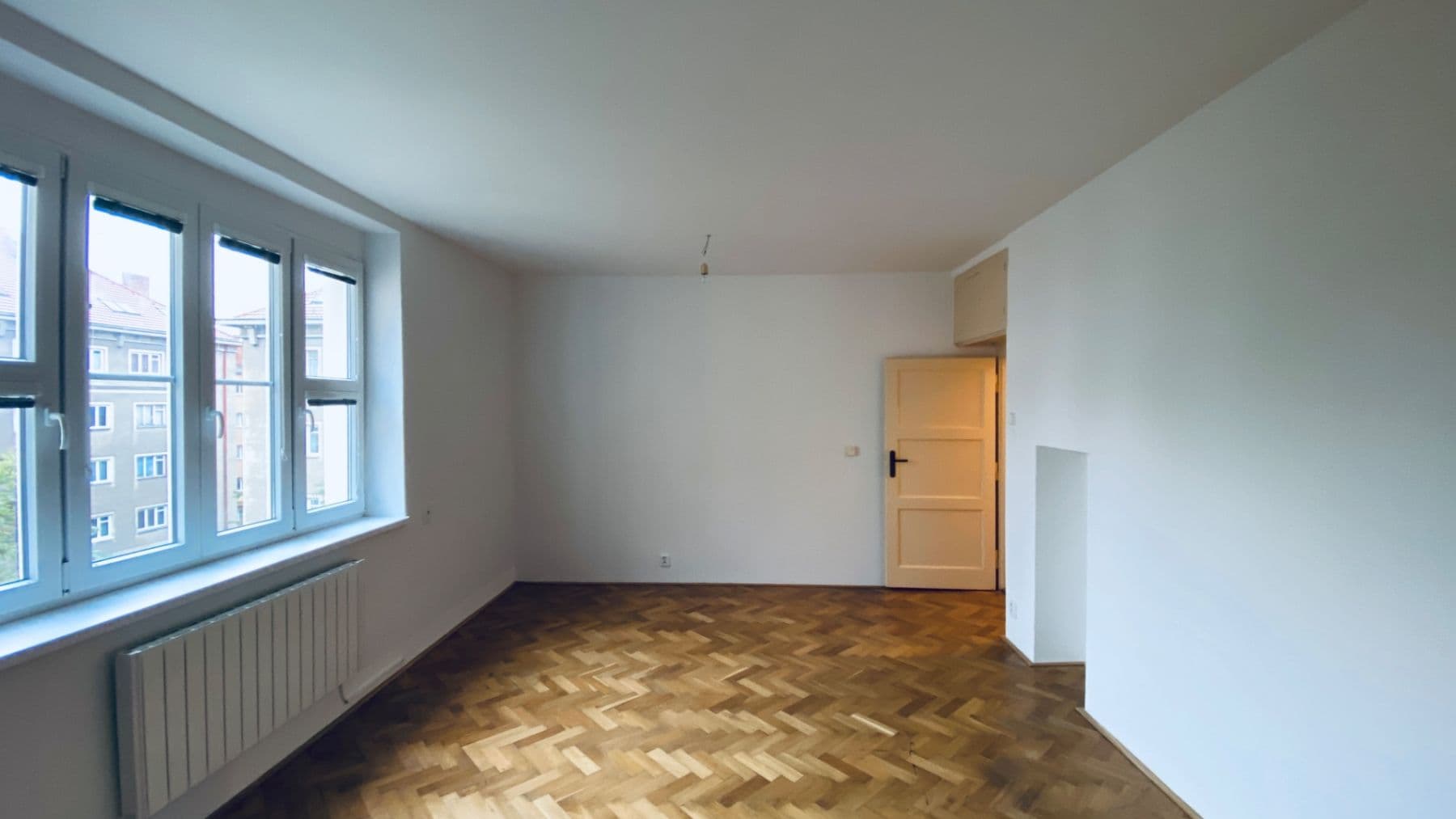 Prodej bytu 2+kk 50 m², Komunardů, Praha, Praha Prodej bytu 2+kk 50 m², Komunardů, Praha, Praha